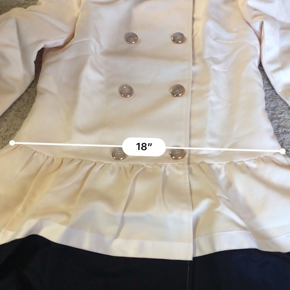 Beautiful Ivory Ruffle Trench 1 medium - Picture 3 of 8